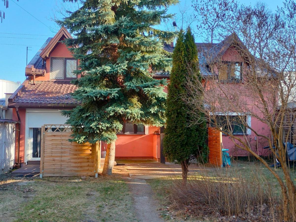 Urocze Studia W Lomiankach, 1- Z Sauna I Tarasem, 2- Z Kominkiem, 3- Ekonomiczne, 7Km Metro Mlociny Warszawa Łomianki Екстериор снимка